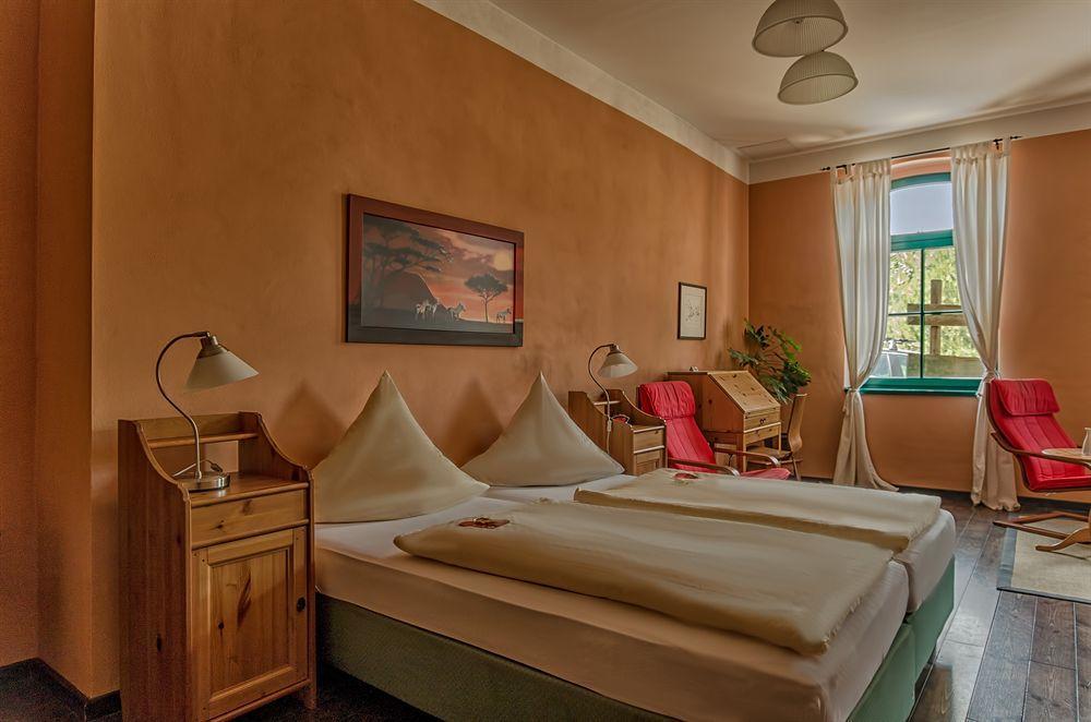 Hotel Zur Henne Naumburg  Esterno foto