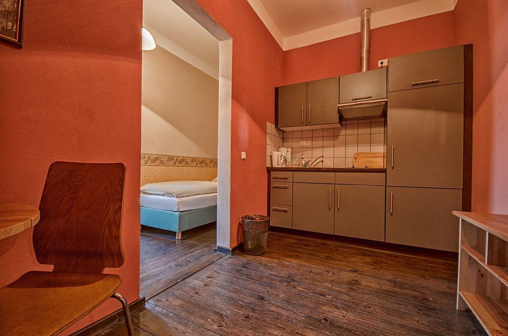 Hotel Zur Henne Naumburg  Esterno foto