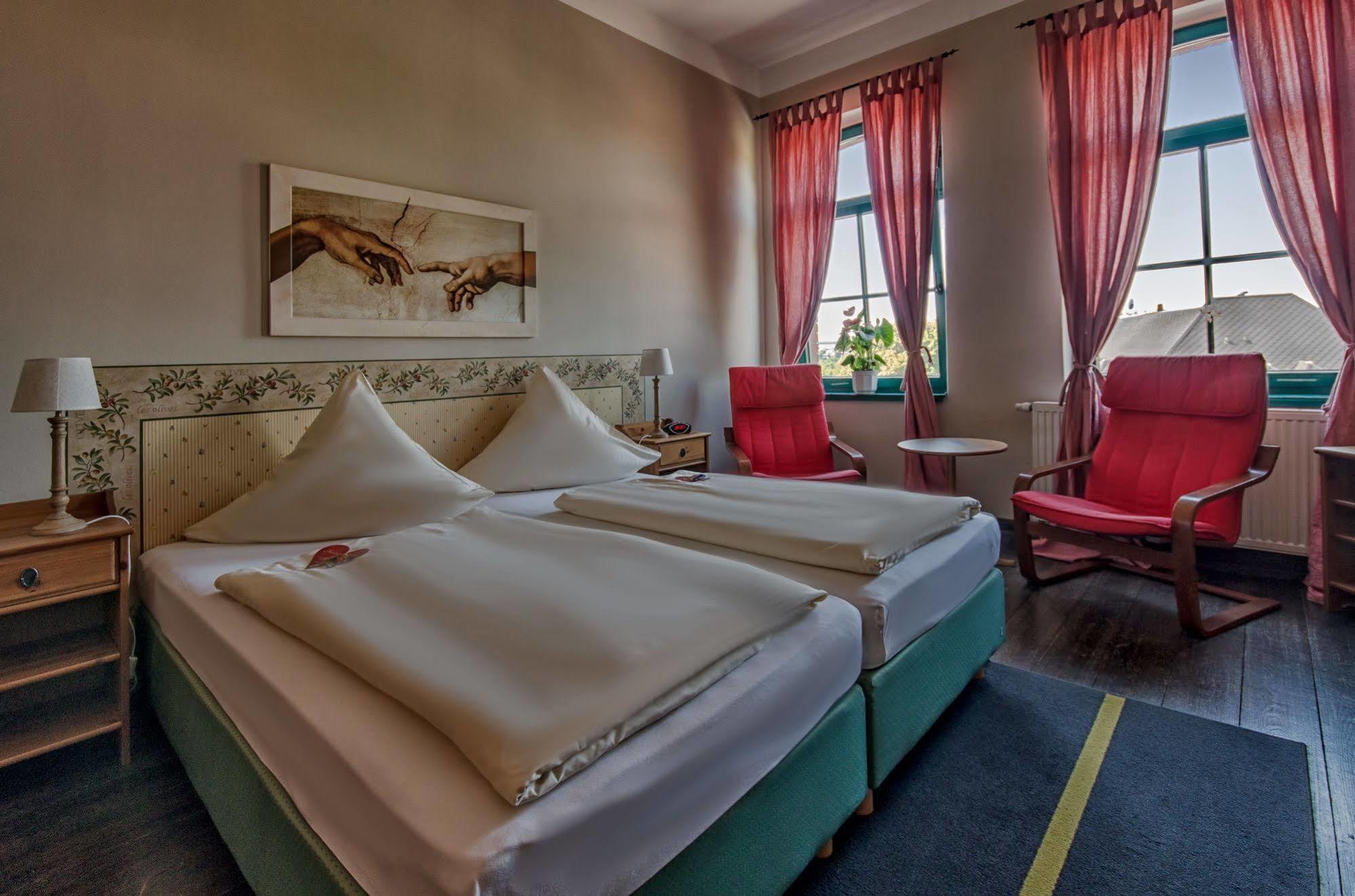 Hotel Zur Henne Naumburg  Esterno foto