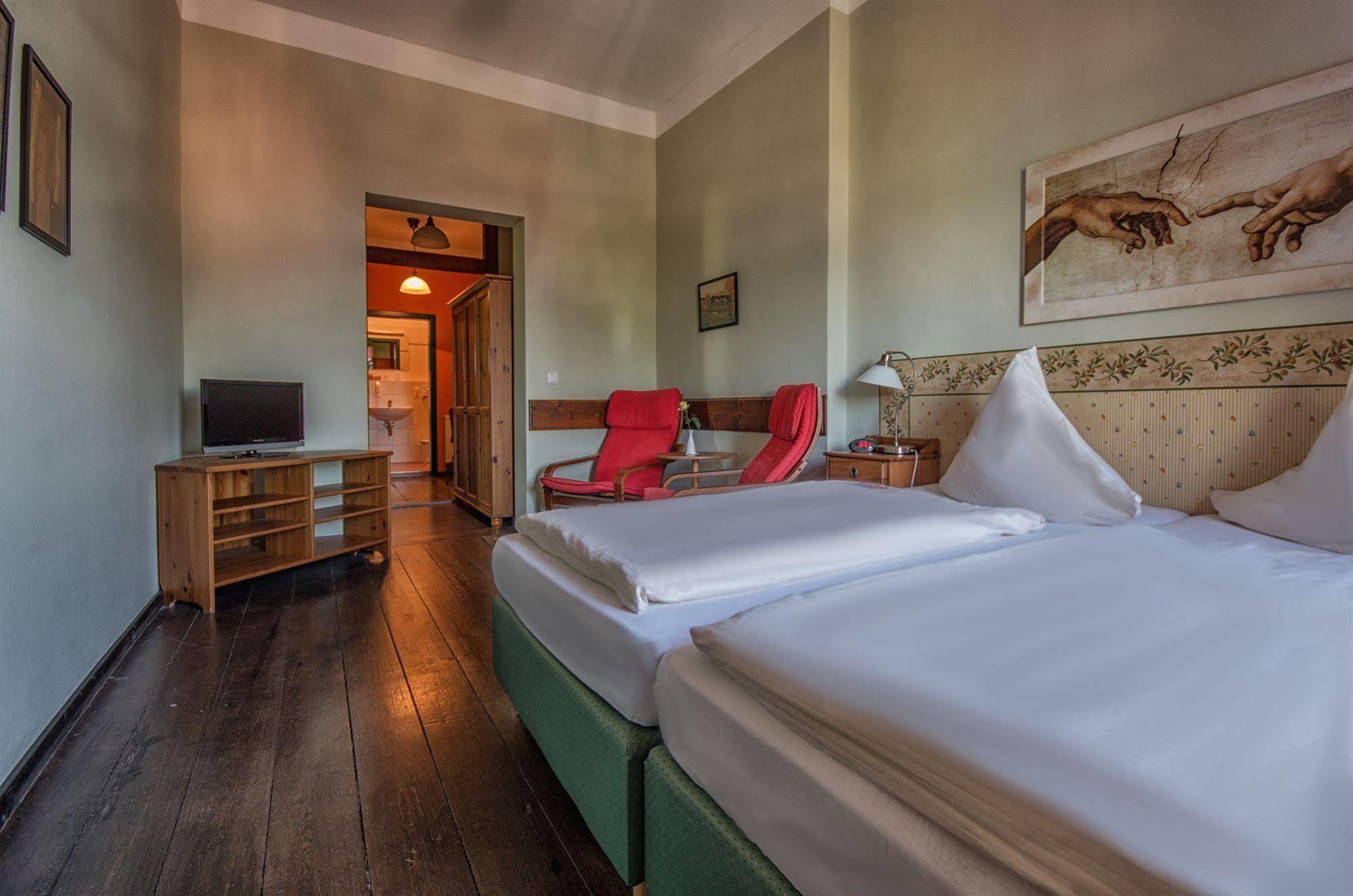 Hotel Zur Henne Naumburg  Esterno foto