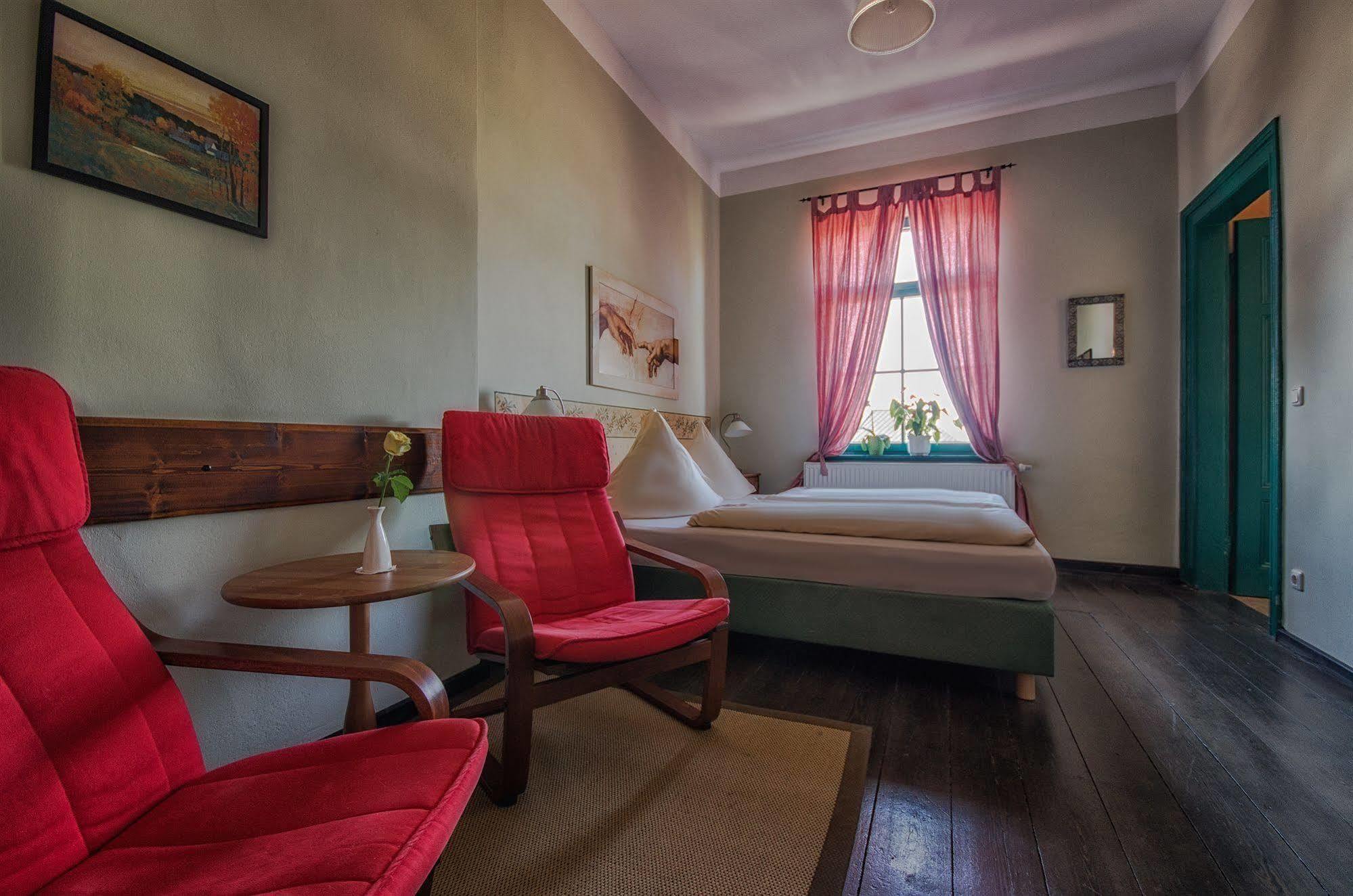 Hotel Zur Henne Naumburg  Esterno foto