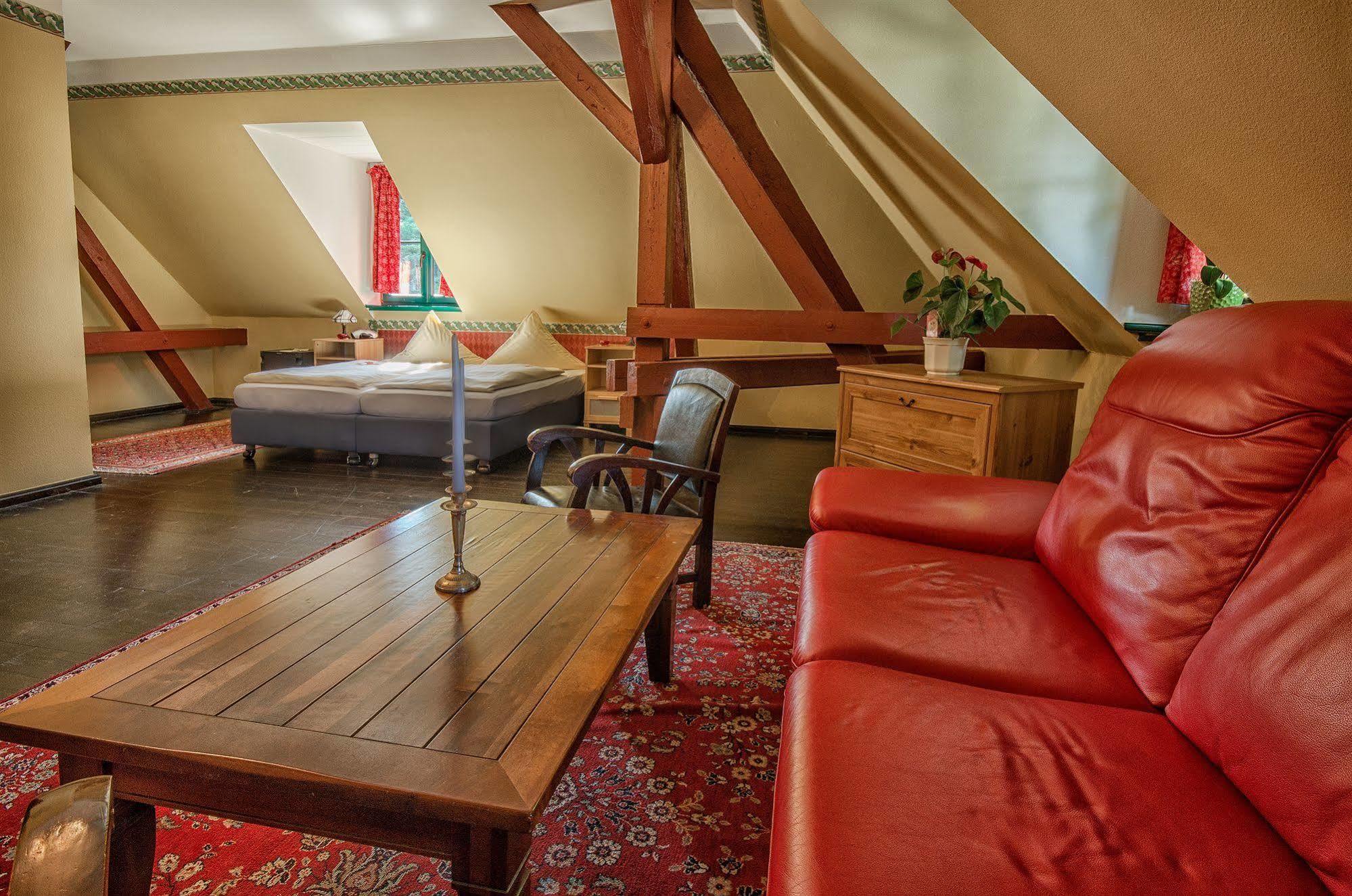 Hotel Zur Henne Naumburg  Esterno foto