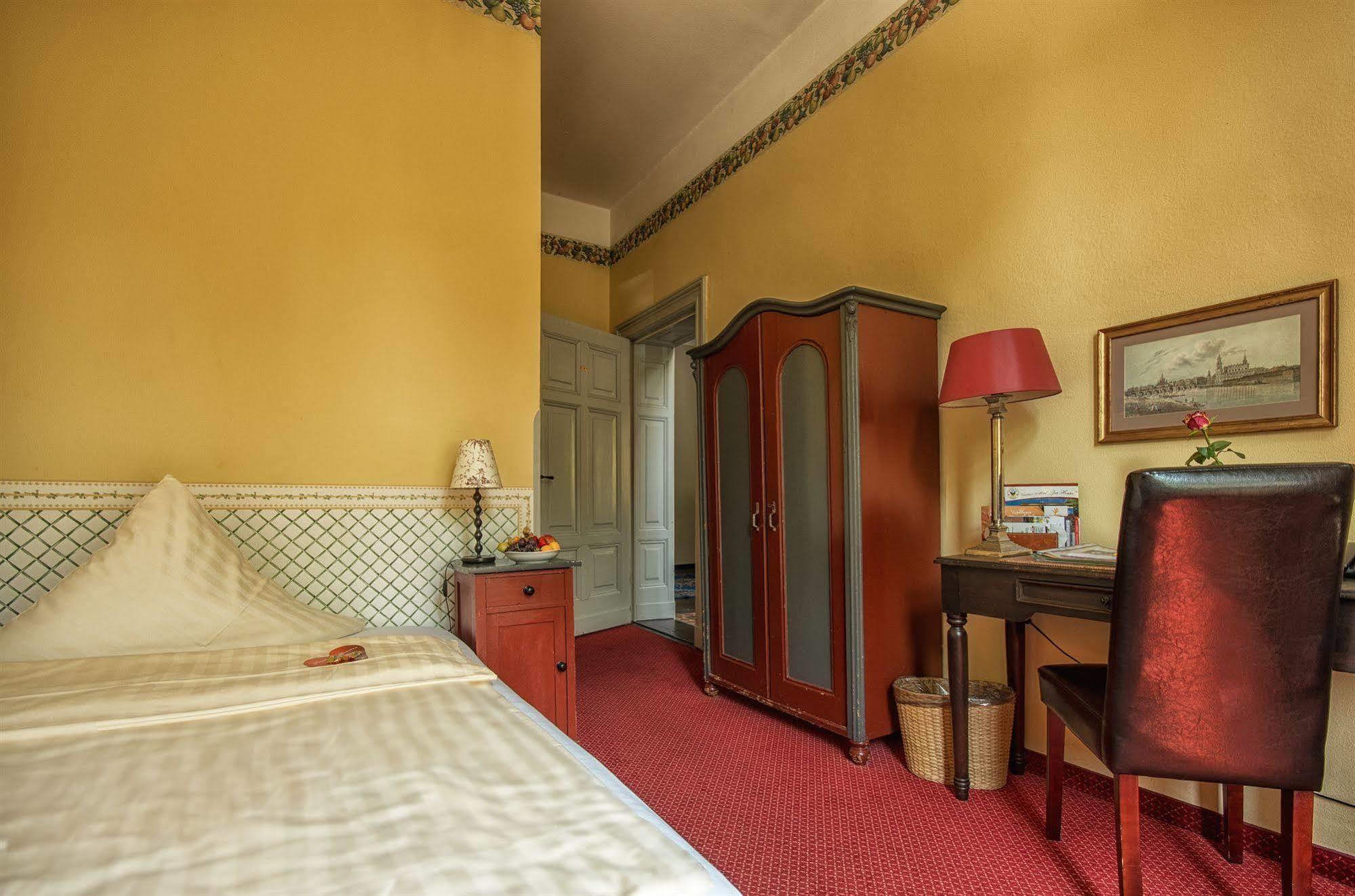 Hotel Zur Henne Naumburg  Esterno foto